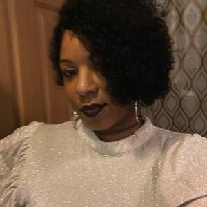 Meet your Posher, Resha